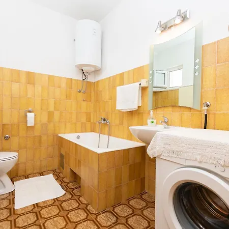 Tonci Apartman *