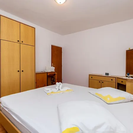 Tonci Apartman *